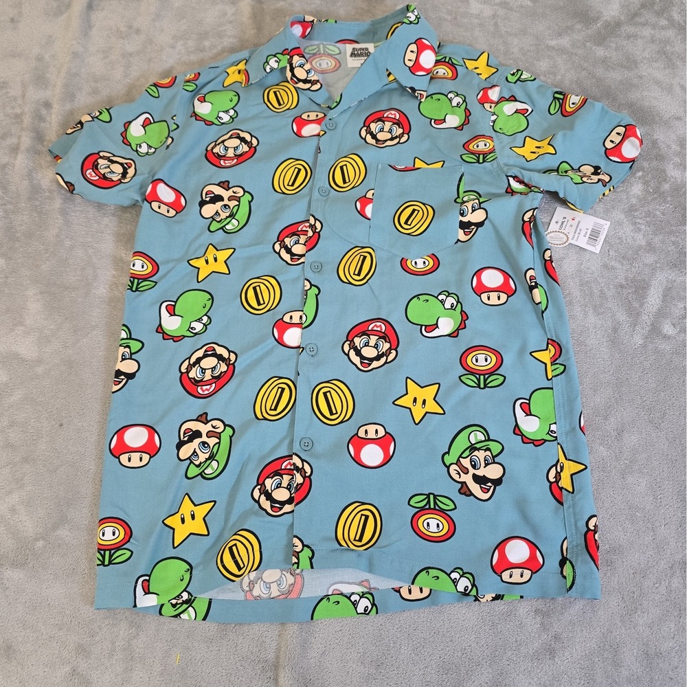 Mario Shirt Mens Small Green Short Sleeve Video Games Casual Small Spot